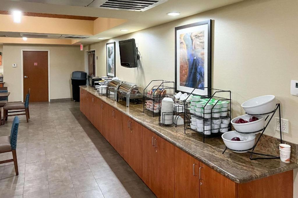 Comfort Inn And Suites Thatcher Buitenkant foto